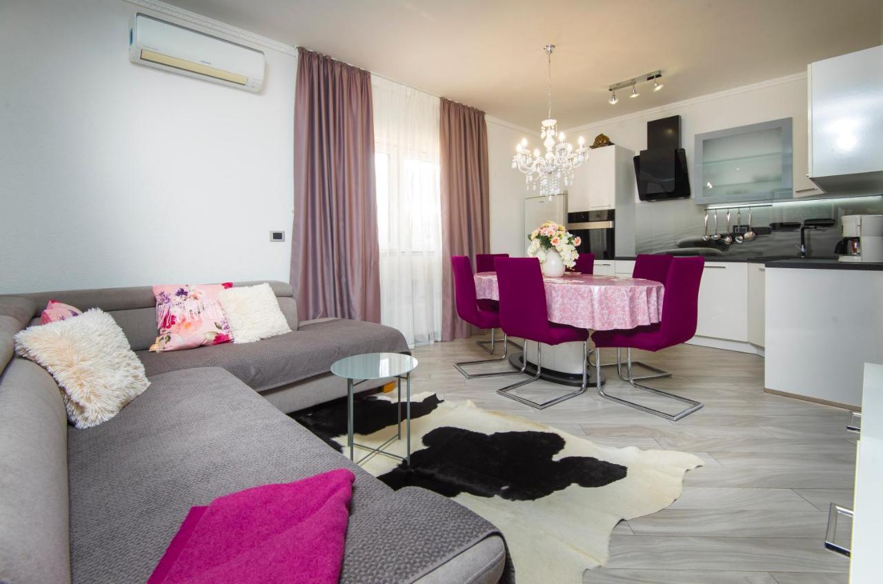 Villa J&J Apartments Residence With Swimming Pool 珀德垂那 外观 照片
